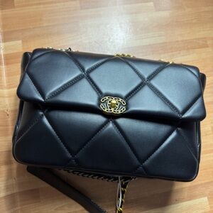 Black quilted bag with chain nwot